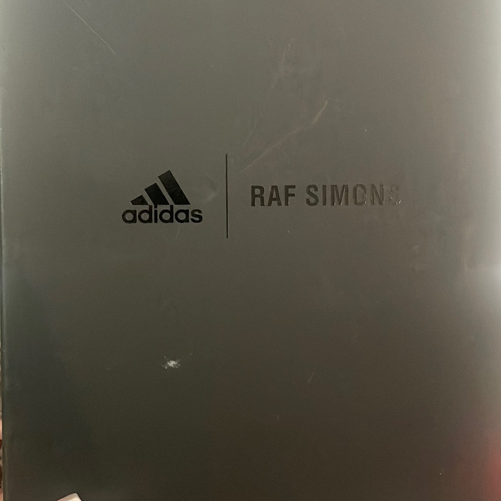 MEN RAF SIMMONS SNEAKERS